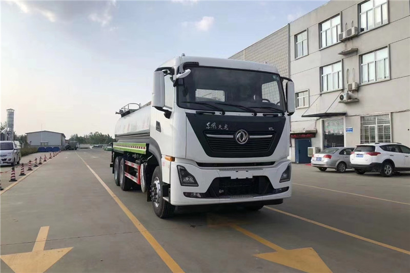 東風天龍后八輪20噸噴霧車，國六綠化噴灑車